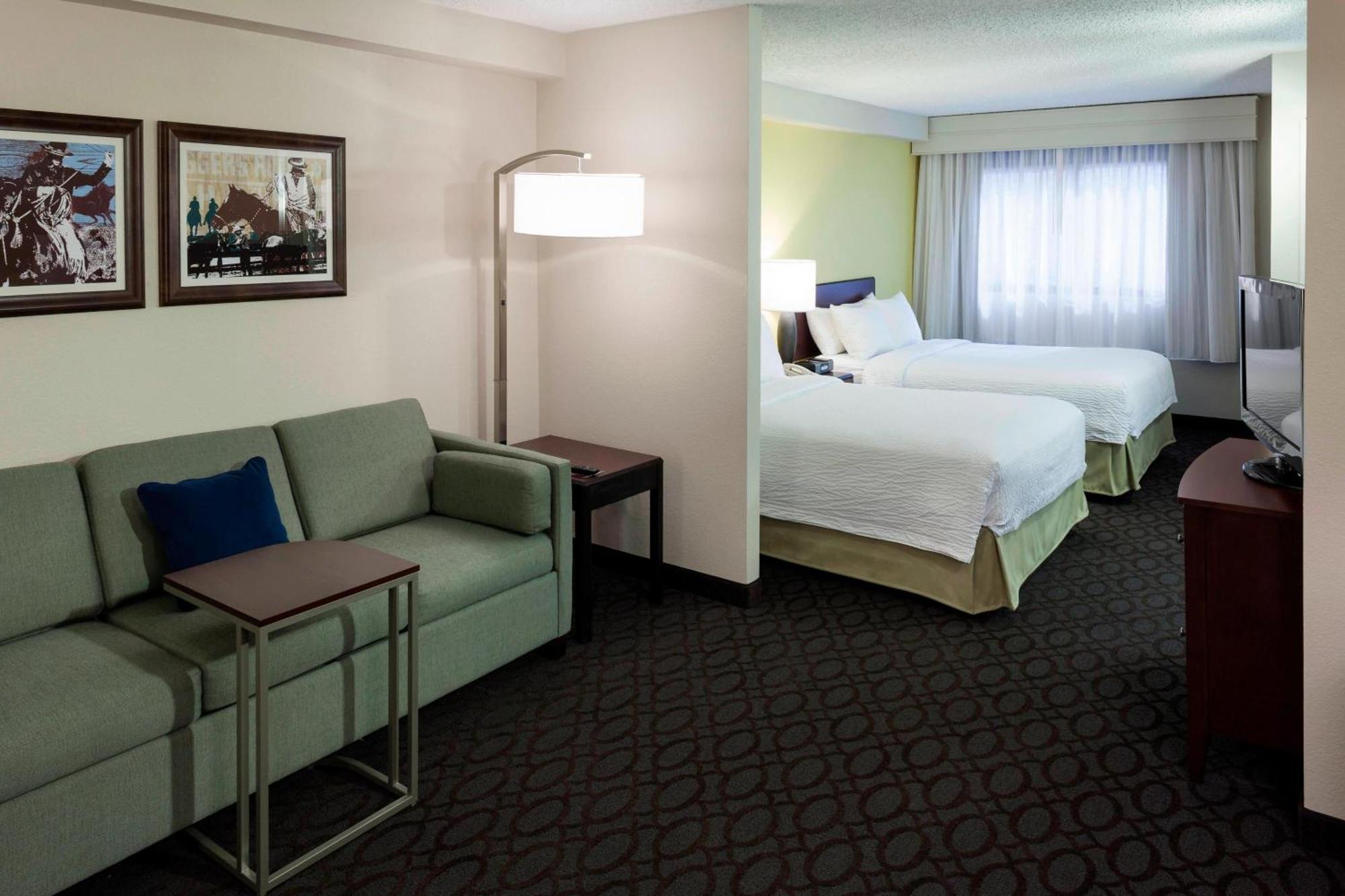 Springhill Suites By Marriott Dallas Downtown / West End Exterior foto